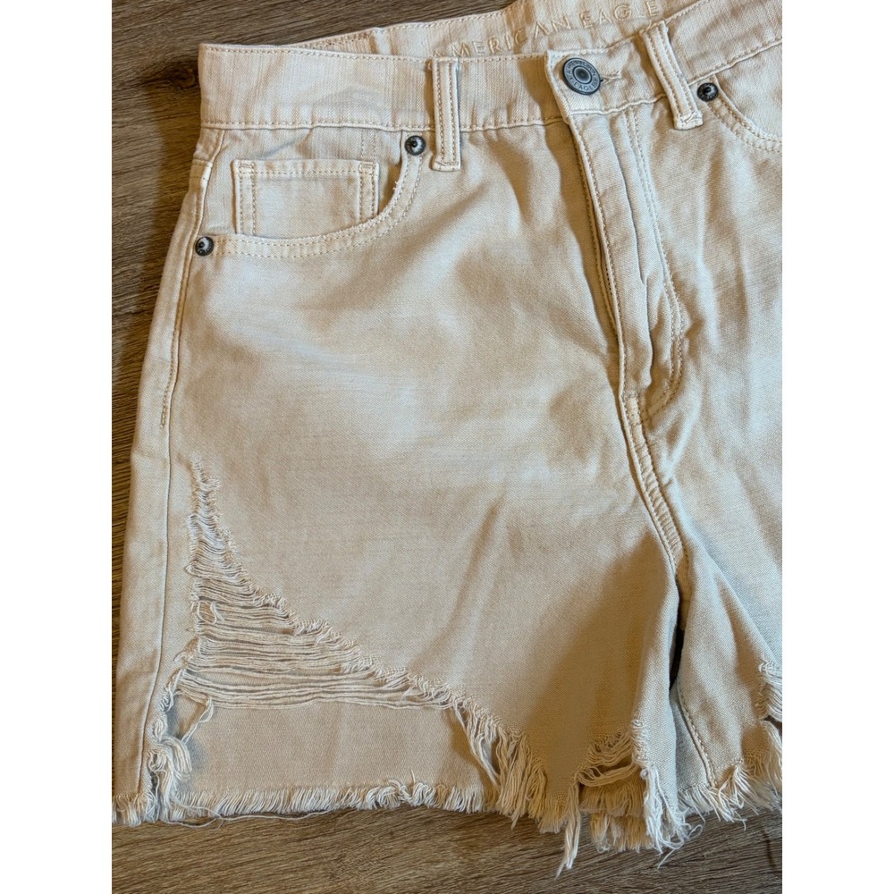 American Eagle Women 2 Beige Distressed High Waisted Denim Shorts Raw Hem Cotton - Picture 2 of 7